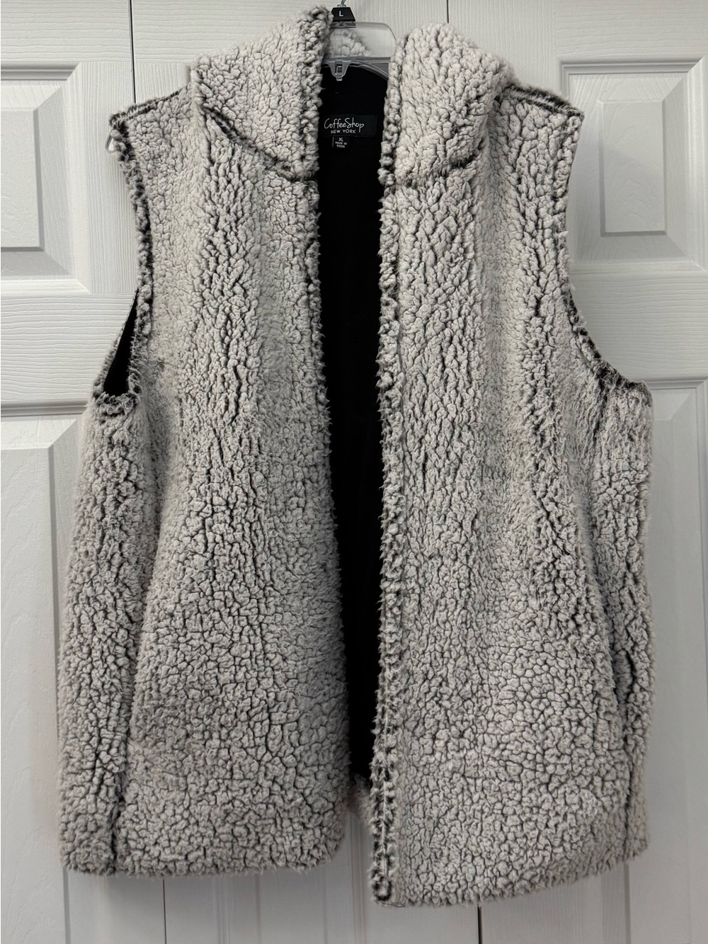 Women's Plush Sherpa Vest - Light Gray XL Coffee Shop Stitch Fix Perfect!
